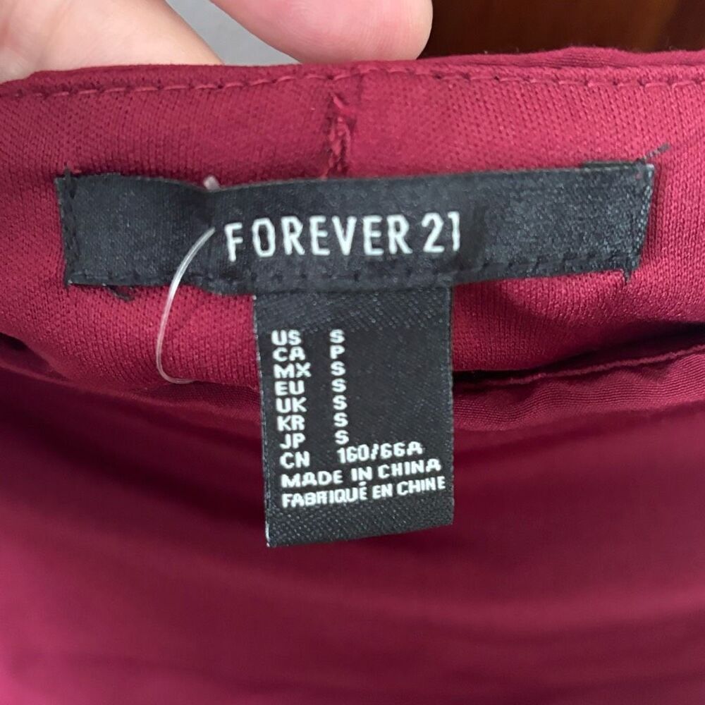 Forever 21 Zipper Front‎ Burgundy Mini Skort small NWT - Picture 4 of 6